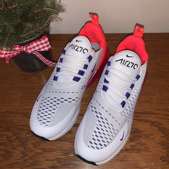 Nike Air Max 270 - Picture 5 of 8